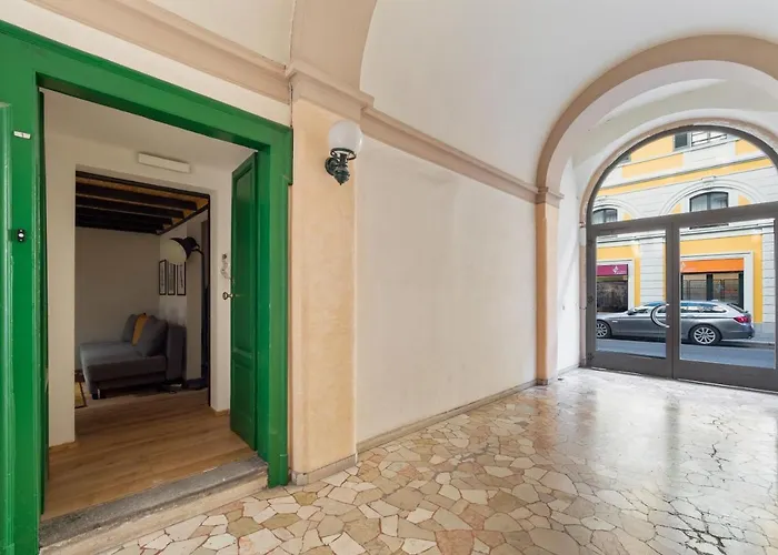 Porta Venezia Modern Loft - The Green Door